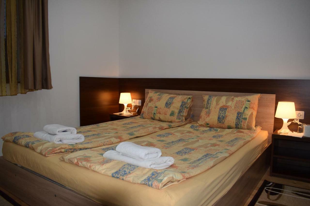Hotel Mamin Kolio à Bansko Extérieur photo