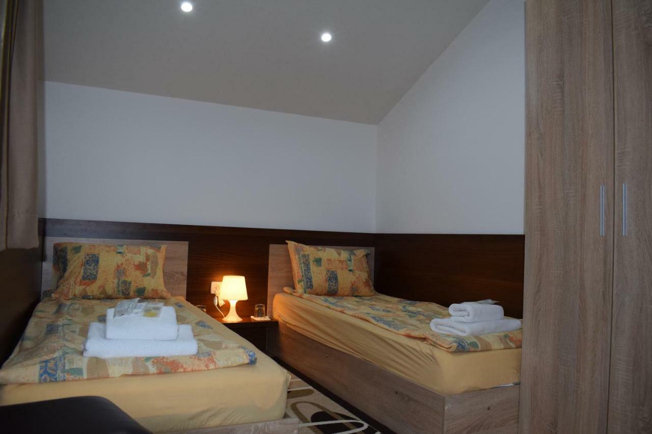 Hotel Mamin Kolio à Bansko Extérieur photo