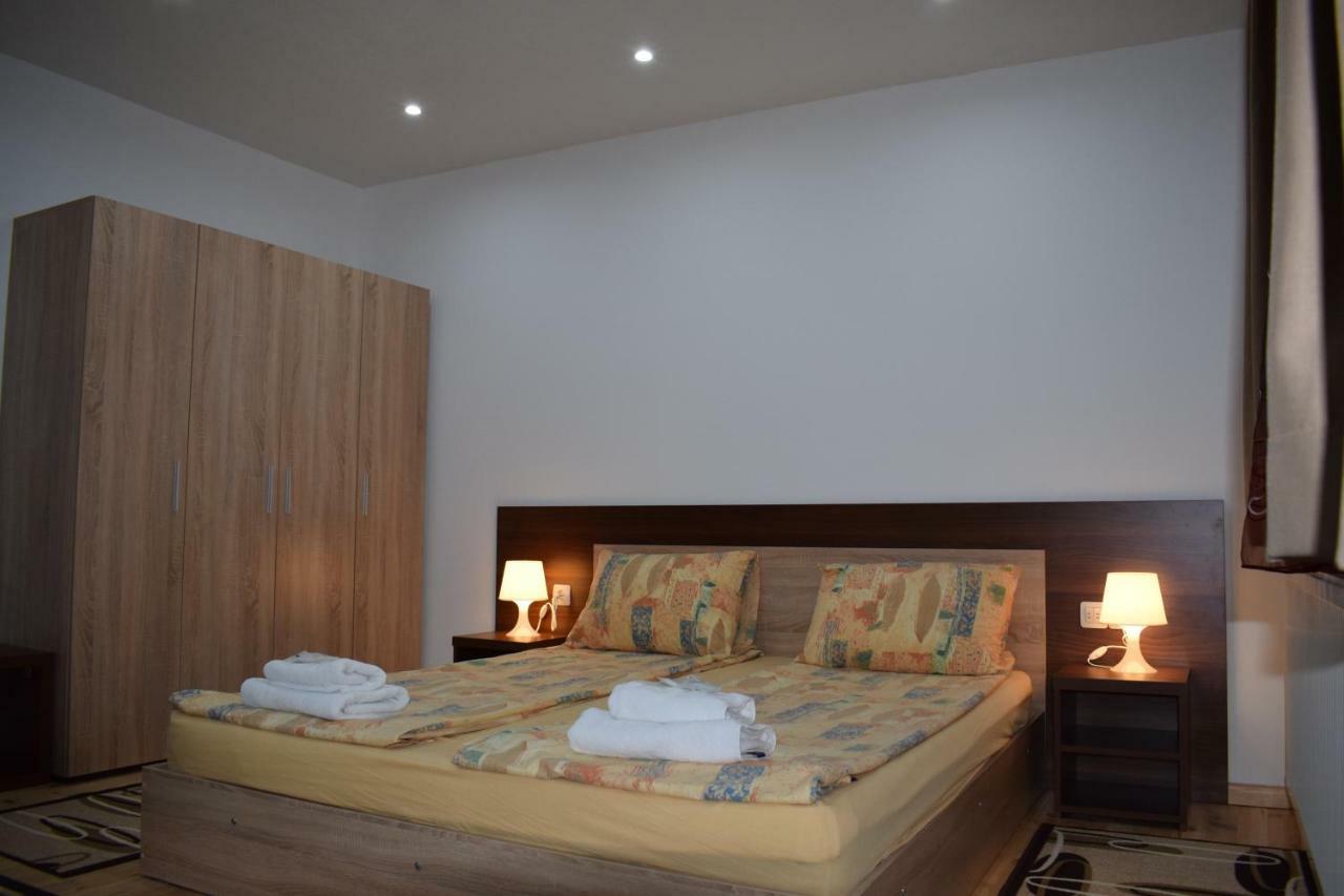 Hotel Mamin Kolio à Bansko Extérieur photo